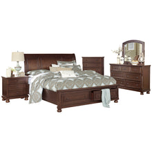 1718NCY King Platform Bed with Footboard Storage