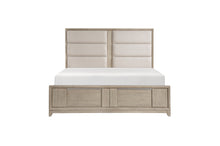 1820N-1* Queen Platform Bed with Footboard Storage