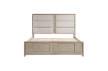 1820N-1* Queen Platform Bed with Footboard Storage